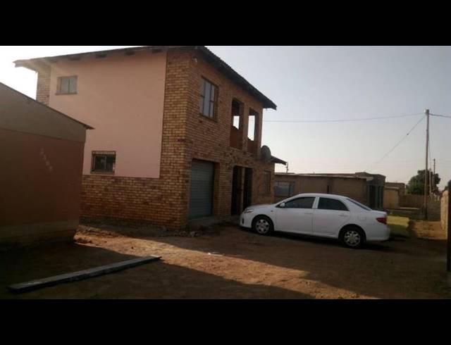 2 BEDROOM HOUSE FOR SALE IN TEMBA UNIT 7